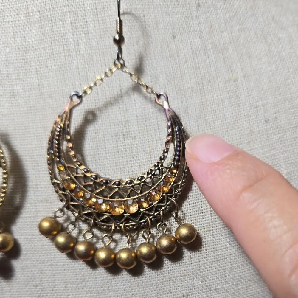 Vintage dangling boho style stone earrings gold tone